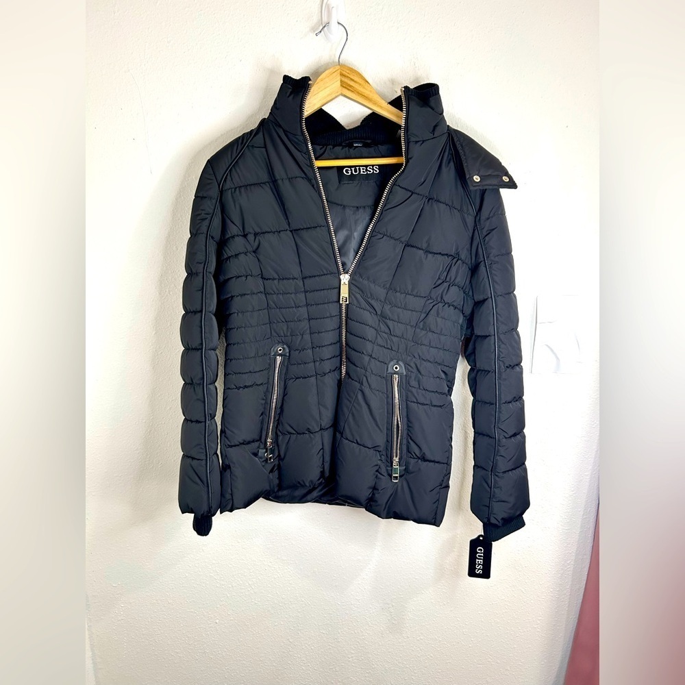 Guess Women’s Medium Black Quilted Puffer Jacket Warm Stylish Hooded Winter Coat